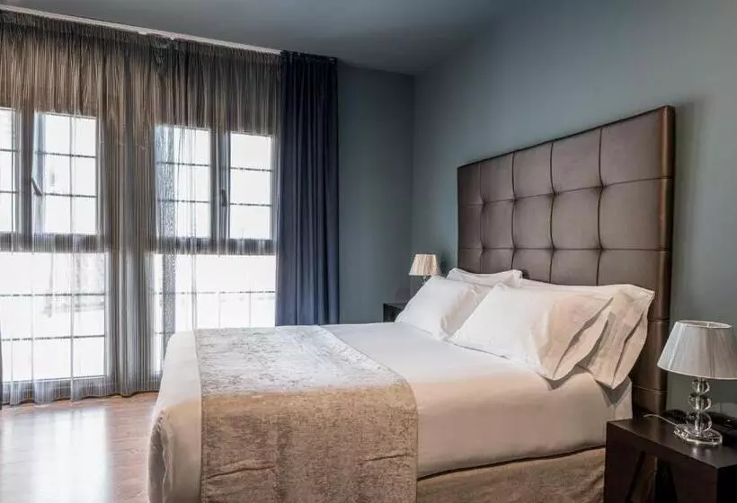 Hotel Pamplona Catedral