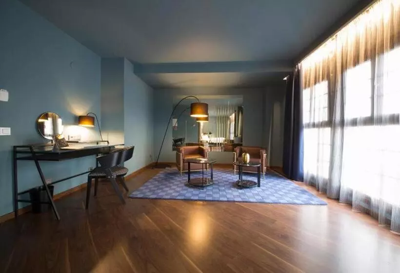 Hotel Pamplona Catedral