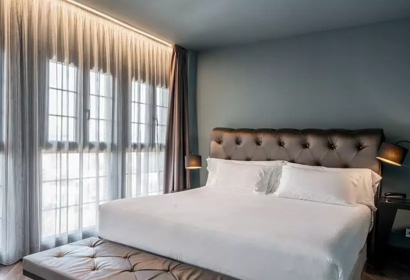 Hotel Pamplona Catedral