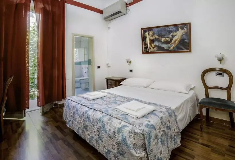 Piccolo Hotel Con Access Ztl !!! ɲel ƈentro Storico Di ƒirenze !!!