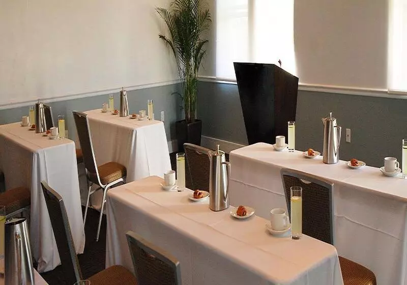 Hotelli Provident Doral At The Blue