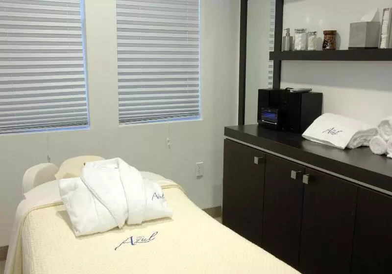 Hotelli Provident Doral At The Blue