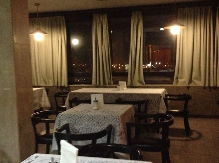 Отель Carvalhais