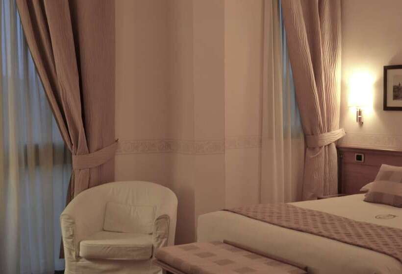 Seccy Hotel Boutique Art & Museum