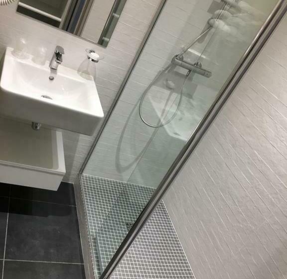 בית מלון כפרי The Originals Bernay Acropole