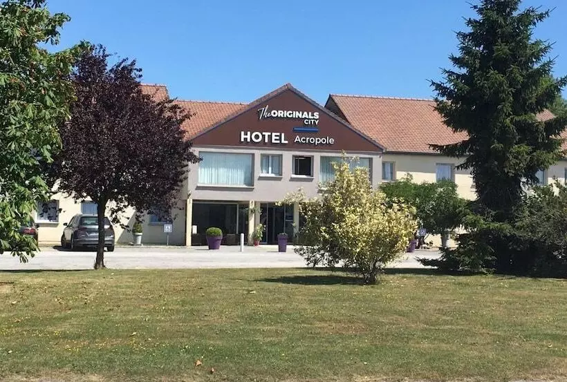 Отель The Originals Bernay Acropole