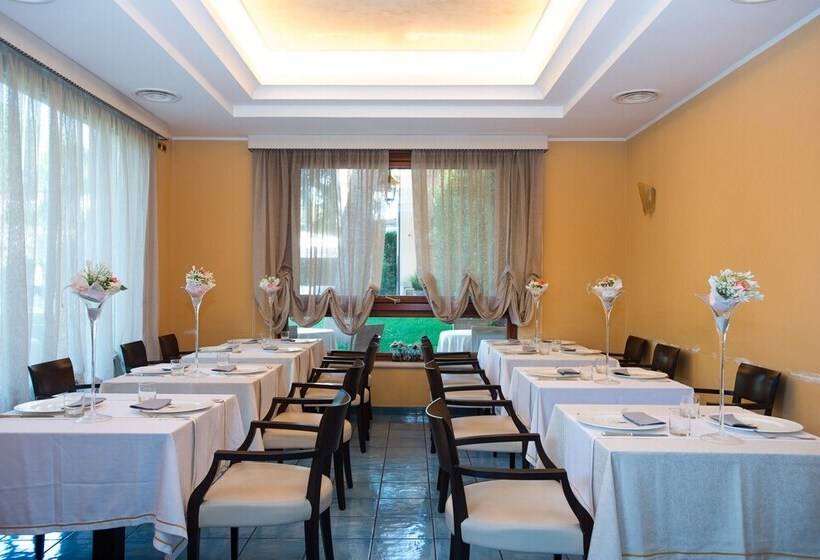 Отель Villa Albani