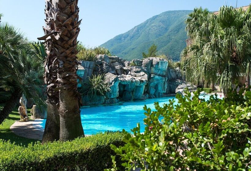 Отель Villa Albani