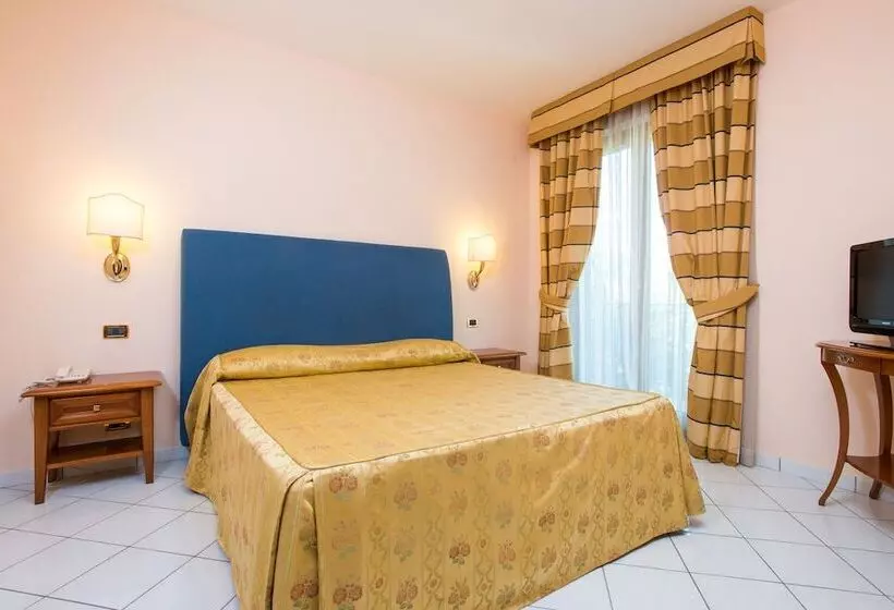 Отель Villa Albani