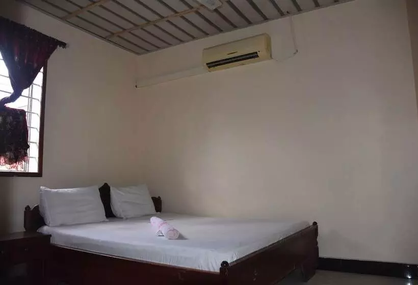 تختخواب و صبحانه Kituri Royal Inn