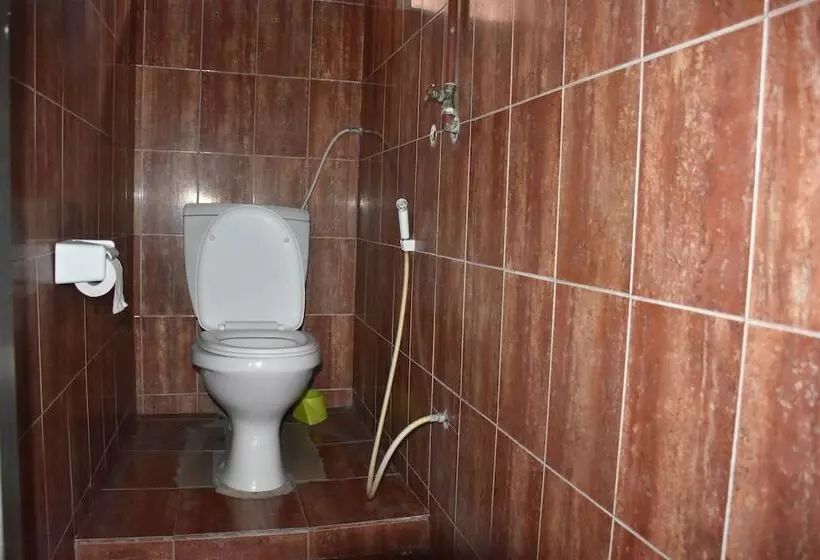 تختخواب و صبحانه Kituri Royal Inn