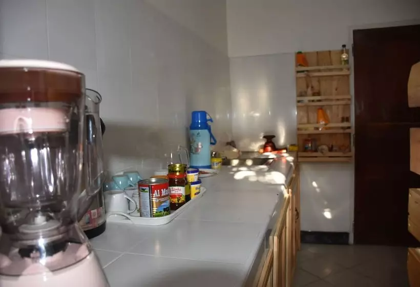 تختخواب و صبحانه Kituri Royal Inn
