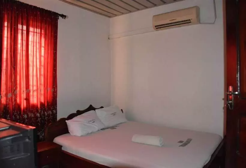 تختخواب و صبحانه Kituri Royal Inn
