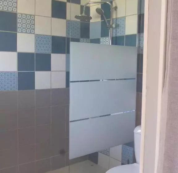 تختخواب و صبحانه La Case O Gecko974