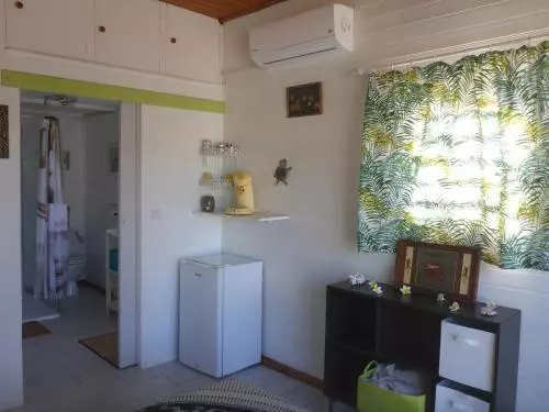 تختخواب و صبحانه La Case O Gecko974