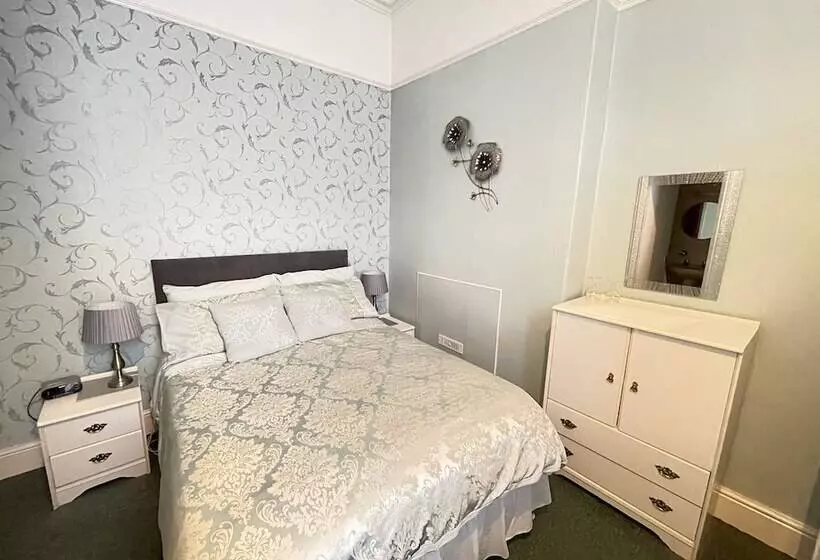 Aamiaismajoitus (B&B) White Court Llandudno