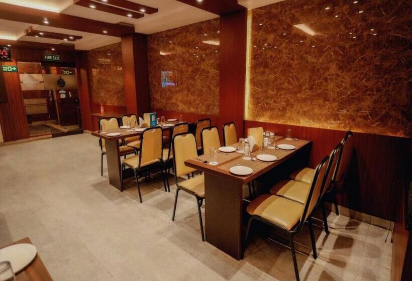 호텔 Aparupa Ambience