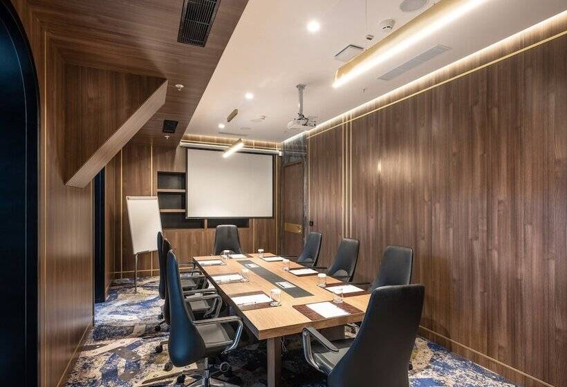 Отель Intercontinental Baku, An Ihg