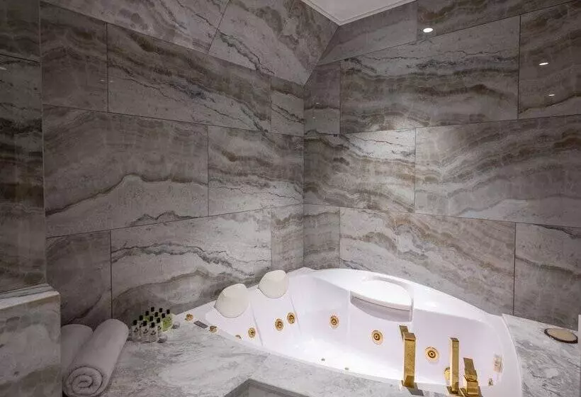 ホテル Intercontinental Baku, An Ihg