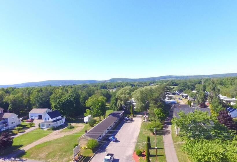 Orchard Queen Motel & Rv Park