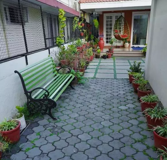 Majatalo Adams Cottage Kochi