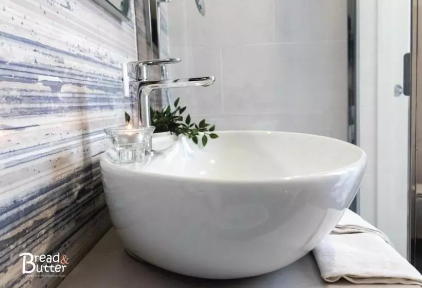 ペンション Bread & Butter