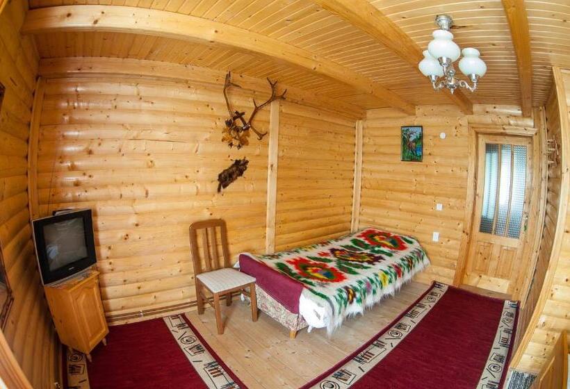 بنسيون Gazdіvska Hata Guest House