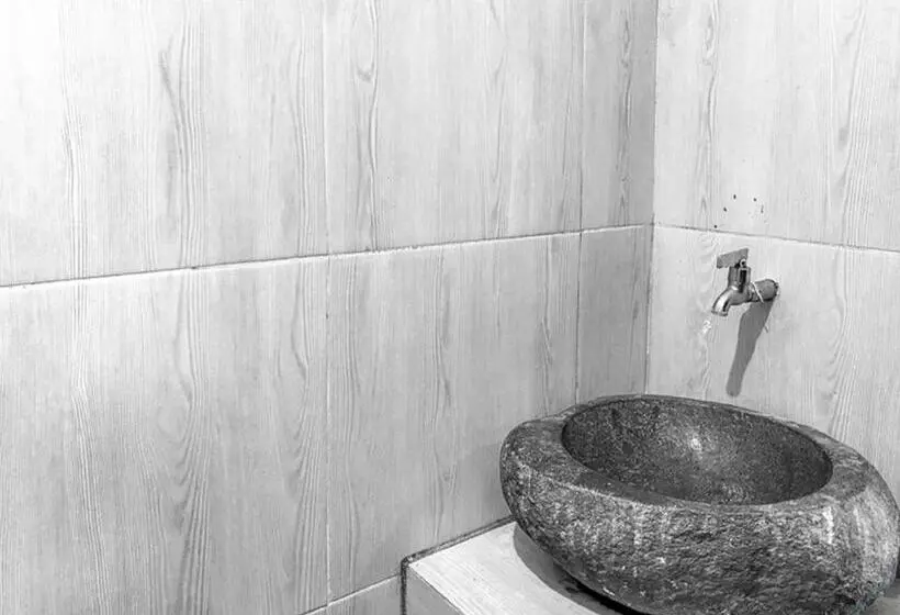 Majatalo Griya Gribig Guest House Mitra Reddoorz