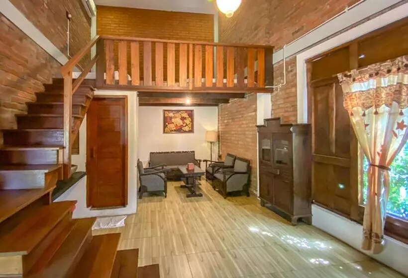 Majatalo Griya Gribig Guest House Mitra Reddoorz