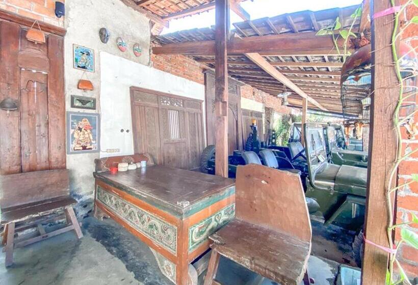 פנסיון Griya Gribig Guest House Mitra Reddoorz