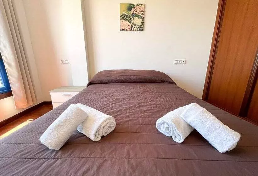 Apartamentos Aguiño Ribeira 3000