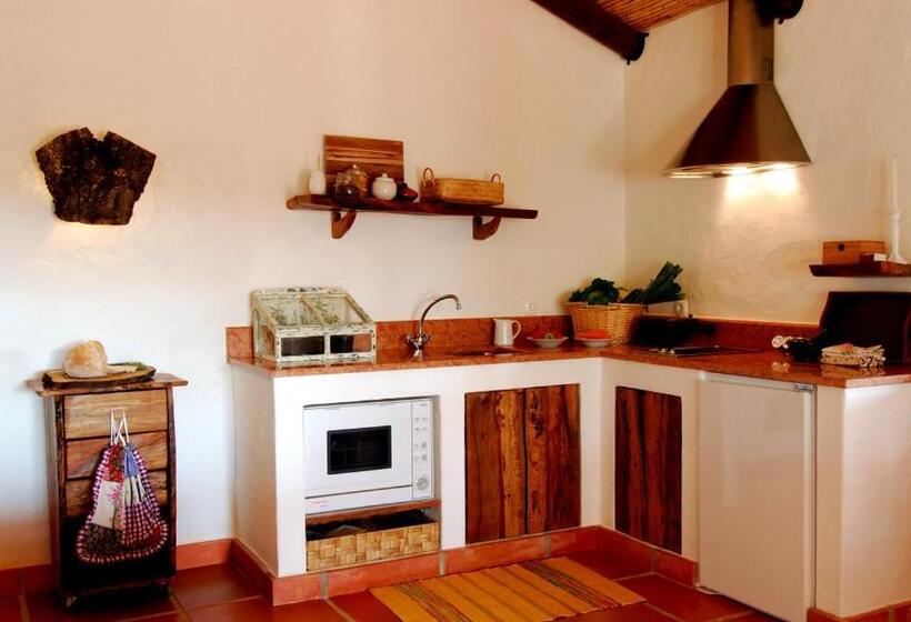 تختخواب و صبحانه Monte Do Areeiro