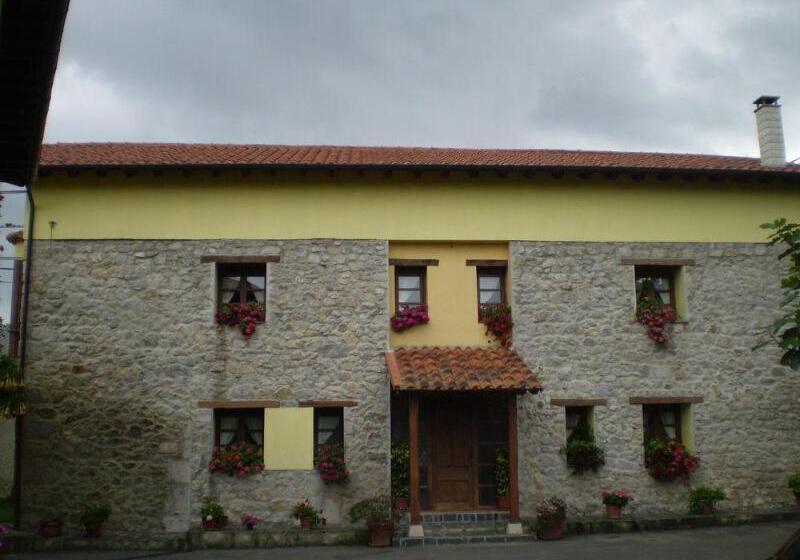 Casa De Aldea Ruiloba