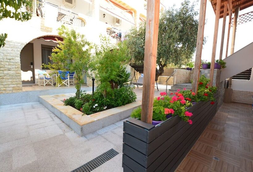 هتل Anny Residences & Suites