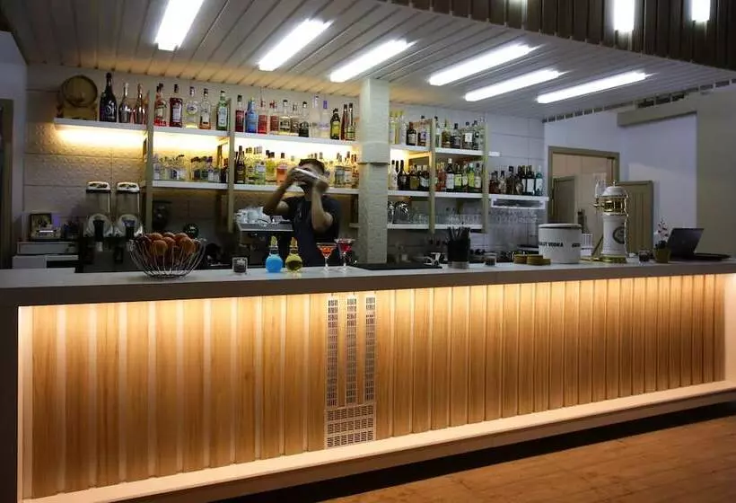 호텔 Anny Residences & Suites