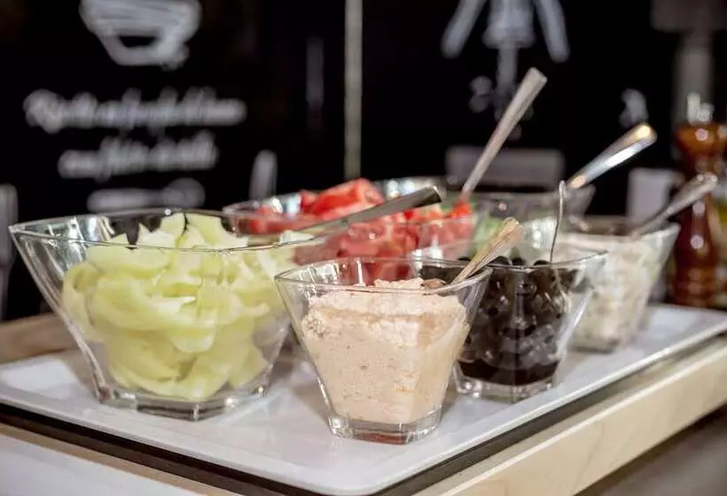 בית מלון כפרי Castle Garden