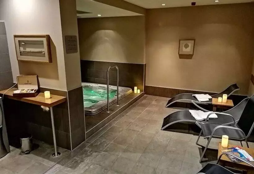 בית מלון כפרי Castle Garden