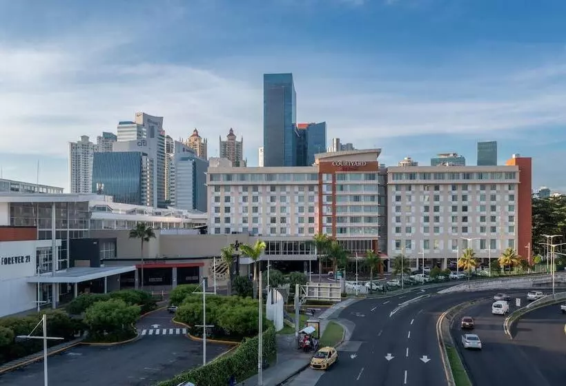 Отель Courtyard By Marriott Panama Multiplaza Mall