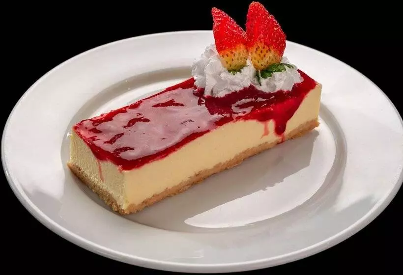 Отель Courtyard By Marriott Panama Multiplaza Mall