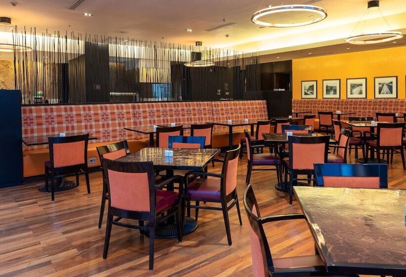 酒店 Courtyard By Marriott Panama Multiplaza Mall