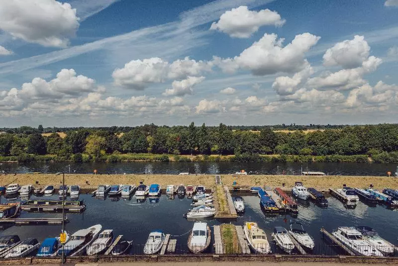 Отель Crowne Plaza London Kingston By Ihg