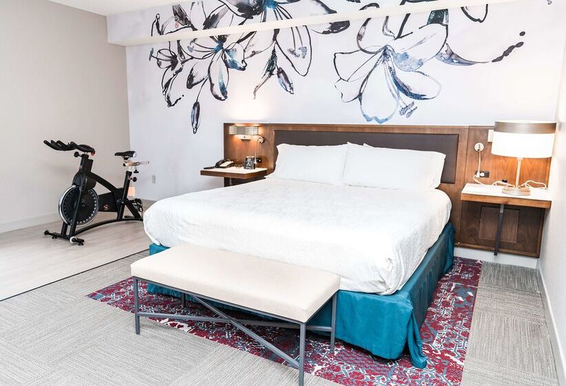 בית מלון כפרי Hilton Garden Inn Fairfax