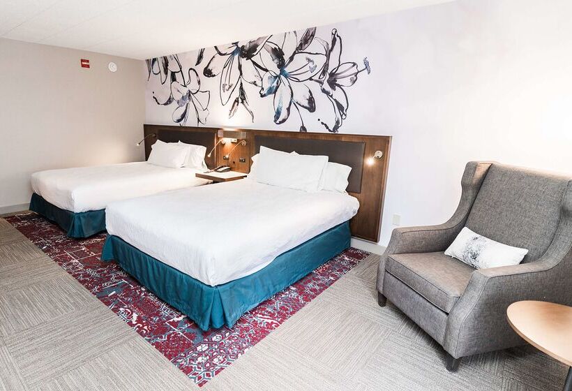 בית מלון כפרי Hilton Garden Inn Fairfax