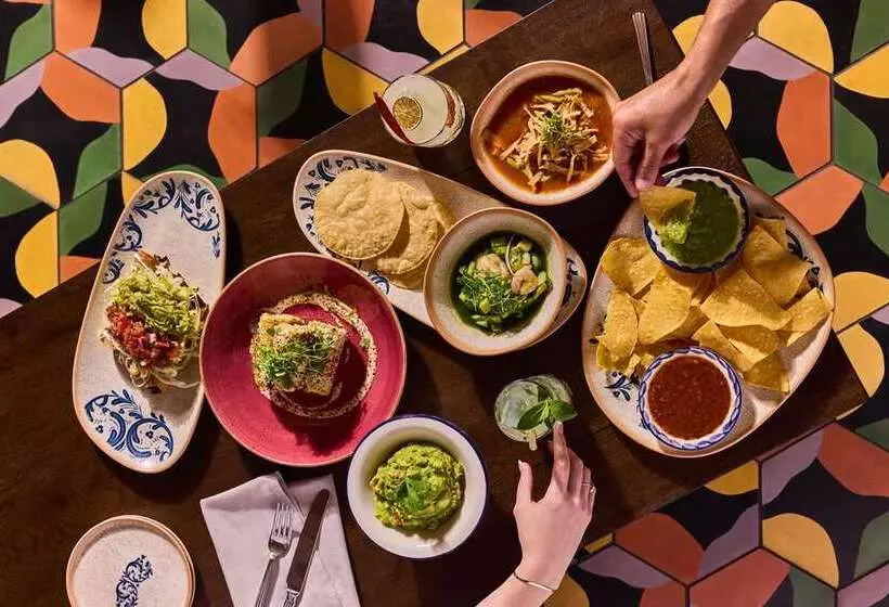 هتل Hilton Orlando