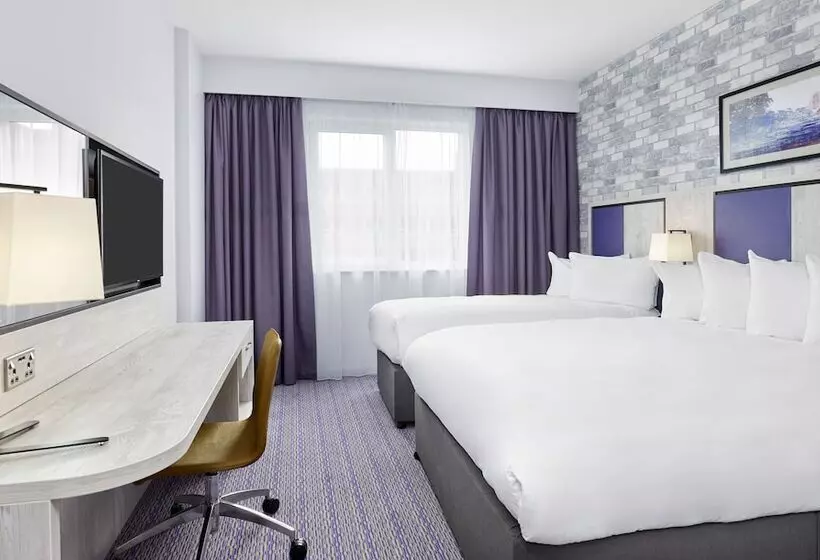 فندق Leonardo Swindon