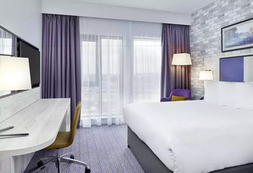 فندق Leonardo Swindon