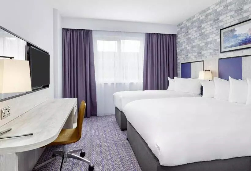 فندق Leonardo Swindon