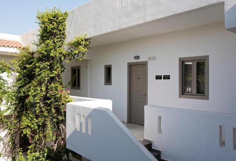 호텔 Marinos Beach