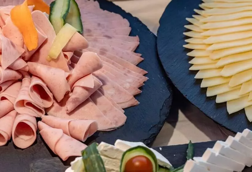 בית מלון כפרי Marinos Beach