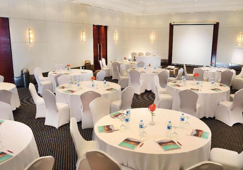 هتل Mövenpick Resort El Sokhna